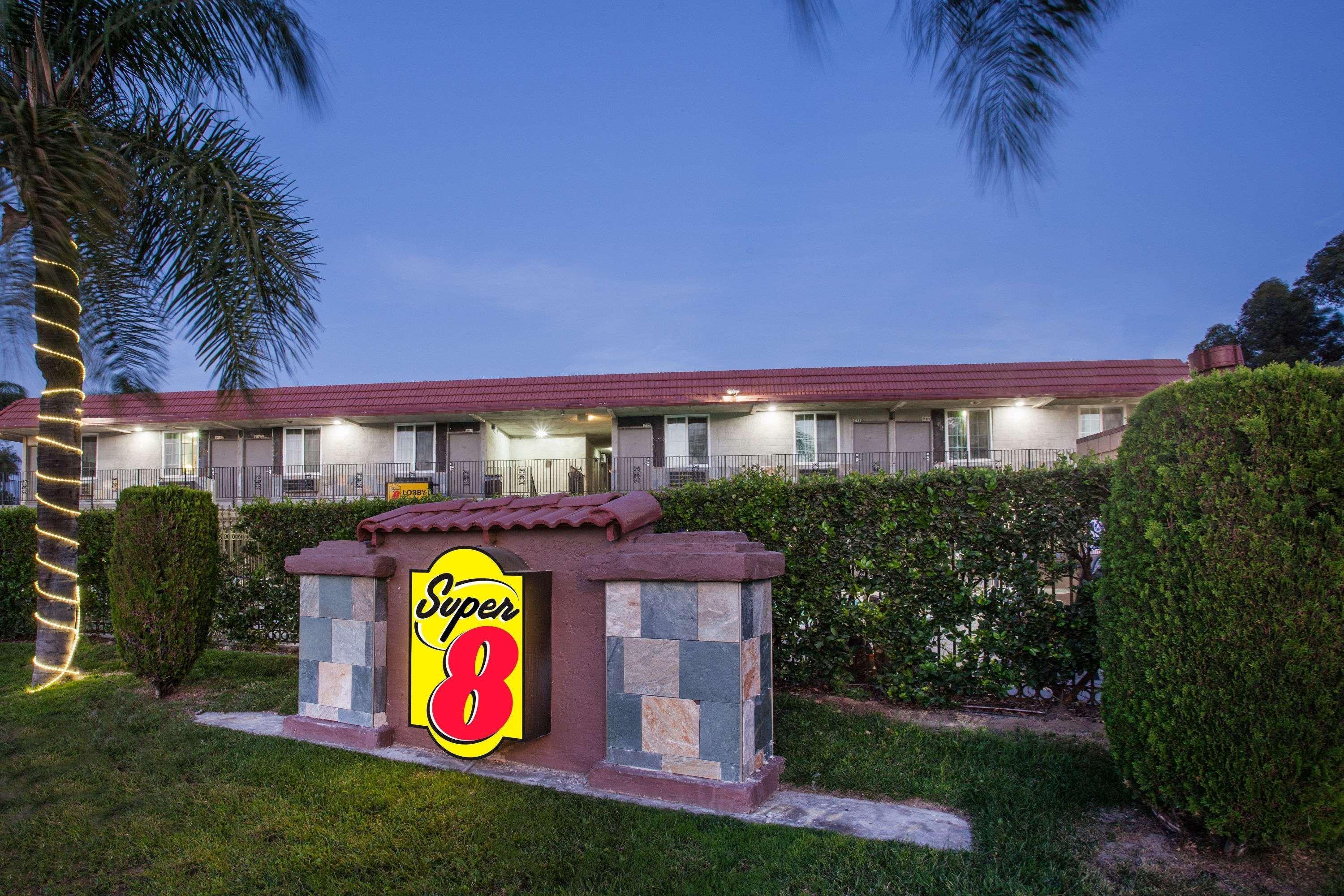 Motel Super 8 By Wyndham Redlands/San Bernardino Extérieur photo